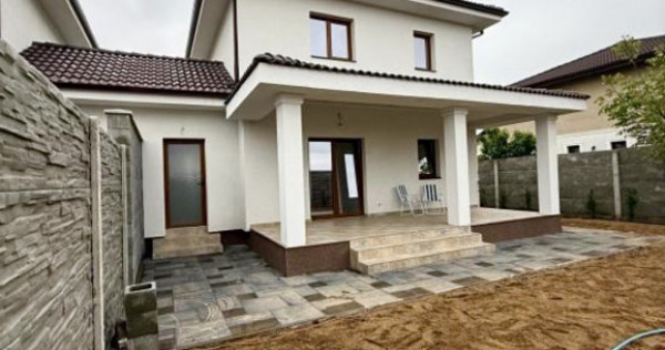 Duplex despărțit prin camera tehnica-Zona Centrala - Dumbr