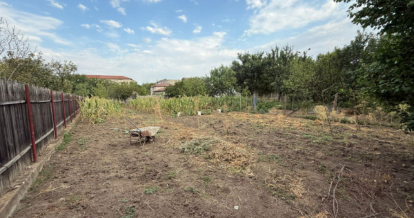 Casa cu 3 camere, 1200mp teren, 90mp suprafata utila - Mehal