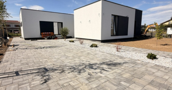 Casa individuala moderna pe parter - Dumbravita - Comision 0