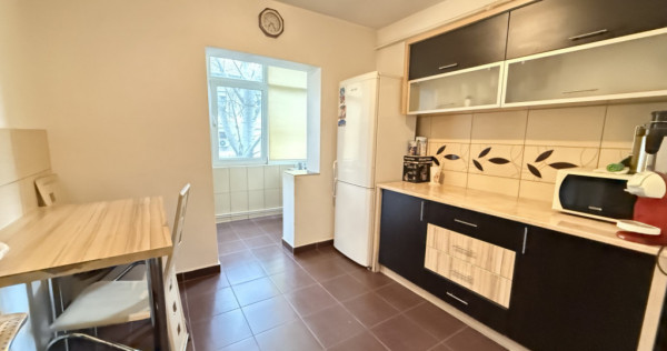 Apartament 3 camere, decomandat, 65 mp utili - Soarelui