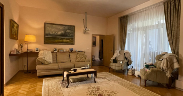 Apartament 5 camere - Punctele Cardinale, Timisoara