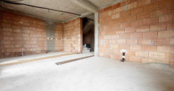 Duplex 4 camere, 350mp teren, 110mp utili, 12mp terasa, Mosn