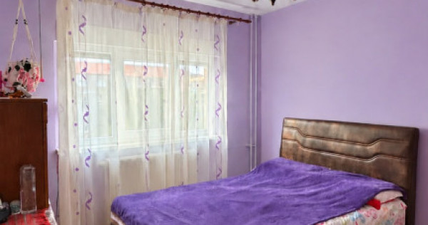 Apartament 3 camere decomandat | 2 Garaje| Lipovei.