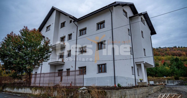 Aprtament cu doua camere in bloc nou zona Pietricica.