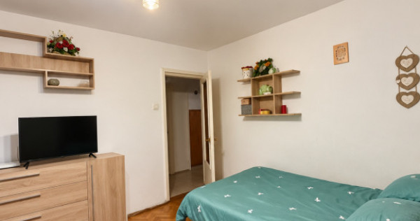 Apartament cu 2 camere decomandate și balcon &icirc;nchis | Mehe