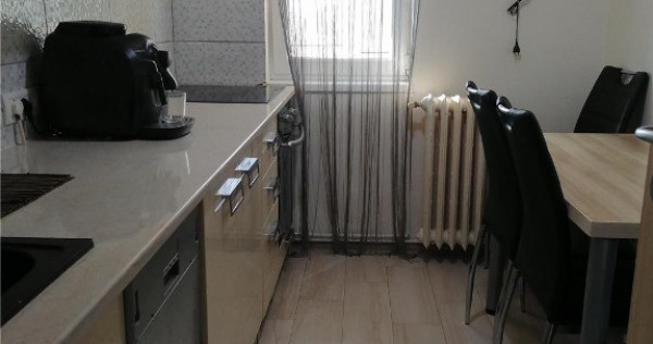 Shopping city -Calea Șagului - 3 camere dec. - renovat