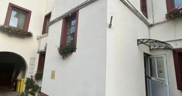 Apartament 4 camere zona Centrul Istoric Sibiu