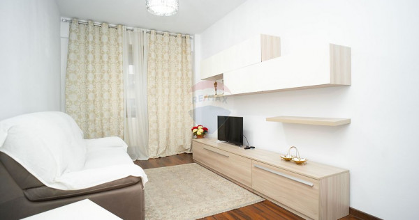 APARTAMENT CU 3 CAMERE DE VÂNZARE