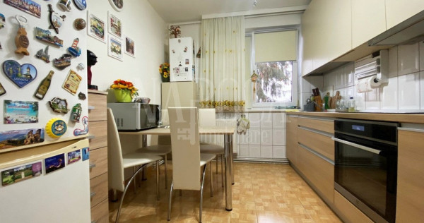 Apartament cu 3 camere semidecomandate in cartierul Gheorgheni!