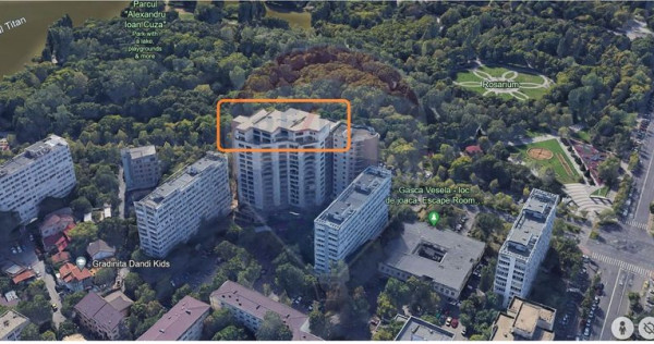 De vânzare: Penthouse cu vedere spre zona de nord a oras...