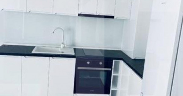 Apartament de 3 camere, 65 mp, terasa de 20 mp si parcare, z