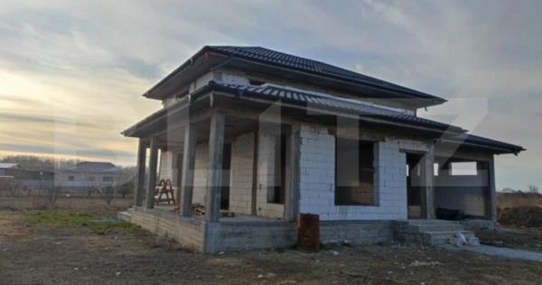 Casa la cheie, P+ 1E, 423 mp teren, toate utilitățile, mob