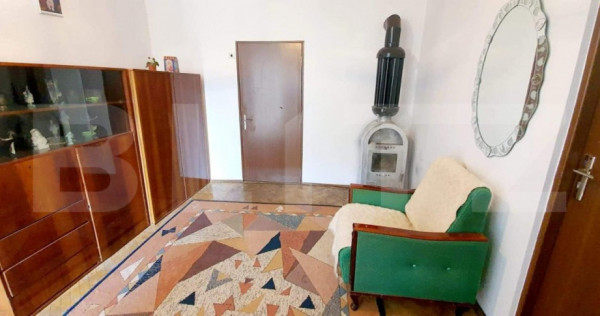 Casă de vanzare , 3 camere , 100 mp, zona Mulatău