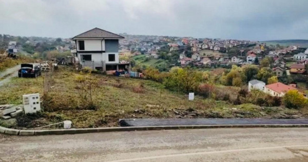 Teren cu priveliste, utilitati, 527mp, zona Dezmir