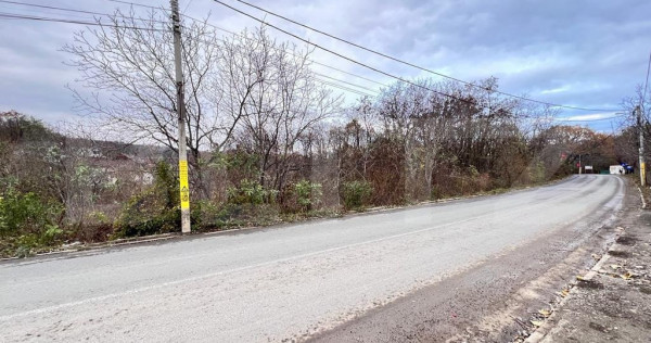 Teren, 1200mp, strada principala Barnova