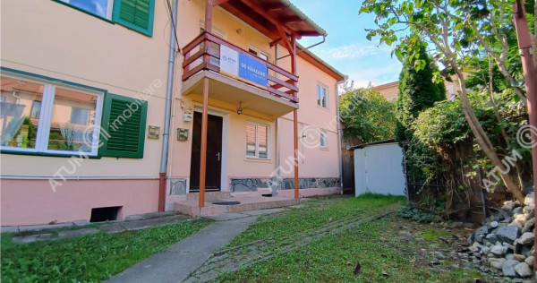 Casa cu 4 camere curte proprie si garaj in Sibiu zona Sub Ar