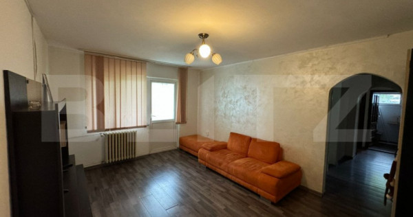 Apartament de 2 camere, 52 mp, zona Posta din Rovine