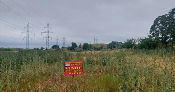 Teren intravilan de zona 9 Mai