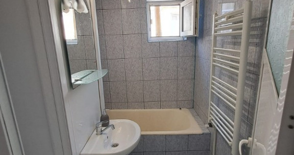 Apartament 3 camere NEPTUN ---64mp