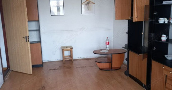 Eroi Revolutiei, Sos.Giurgiului,Apartament 3 camere,decomandat.