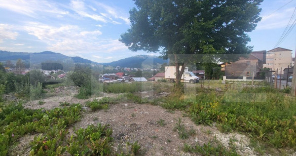 Teren intravilan 2053 mp - centru Vatra Dornei