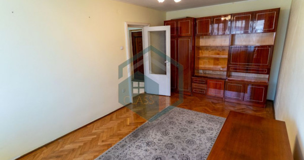 Apartament 3 camere decomandat, et. 9/10, bd. N. Balcescu...