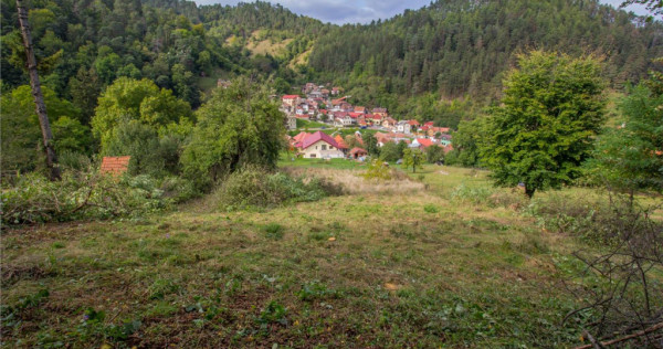 Pe incantatoarea zonare a Cetatii Medievale Brasov, 2.300 mp