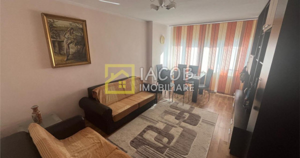 Apartament 2 camere decomandate, str. Republicii, nr. 27, Ba