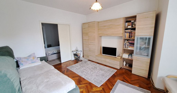 Apartament cu 4 camere - Unirii