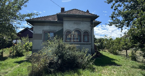 CASA 3 CAMERE CAMPULUNG, TEREN 1964 MP