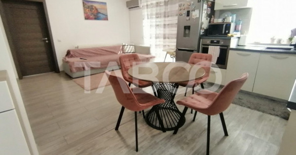 Apartament decomandat de vanzare 3 camere parcare balcon Arh