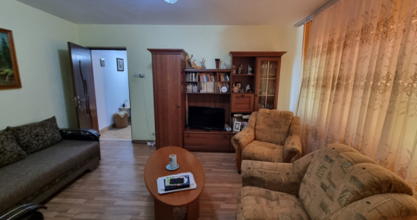 Apartament Panselelor etaj 2 zona Spital- Universitate, Pia?