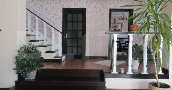 Casa individuala, 6 camere, Su=300 mp, St=1700mp, Sanandrei