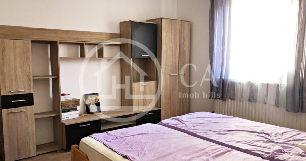 Apartament cu 1 camera la curte comuna de in zona Decebal,