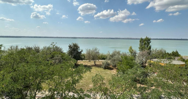 Apartament 2 camere vedere frontala la lac in zona MAMAIA