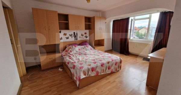 Apartament cu 3 camere, 75 mp, Prundu