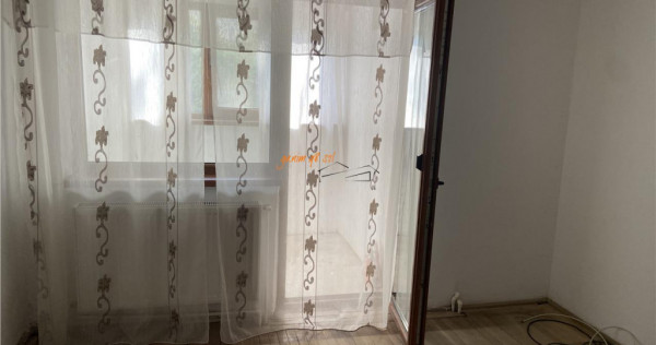 Apartament 3 camere , zona Gara, etaj 2/4 , decomandat , cen