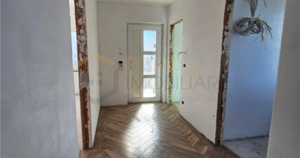 Duplex - dormitor la parter - toate utilitatile