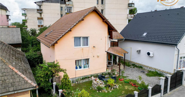 Casa rezidentiala si cu spatiu comercial, Central, Covasna