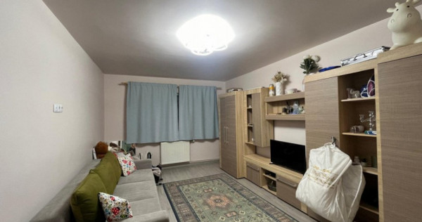 Apartament 2 camere decomandate etaj 2 Vasile Aaron