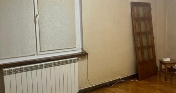 Apartament Central ,3 camere, 72mp ,etaj 2, SIRET