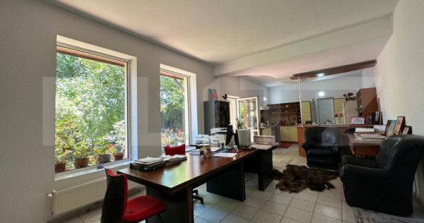 Vilă spațioasă de 213 mp cu curte de 500 mp de &icirc;nchiriat