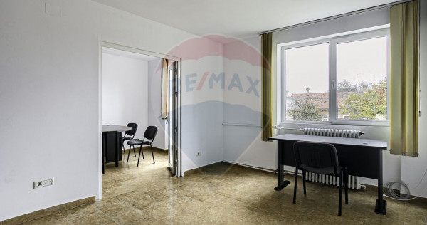 Apartament cu 2 camere de închiriat în zona Central