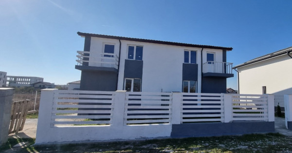 Casa duplex, 3 camere, 2 bai, teren 200 mp