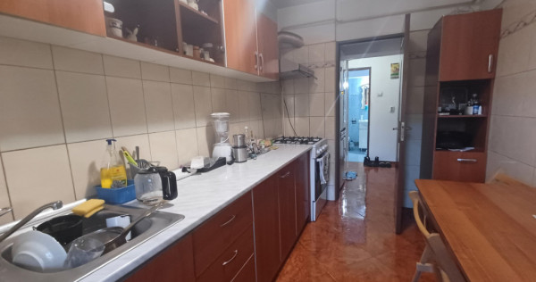 Apartament 2 camere, decomandat, etaj 2, zona Moara de Foc,