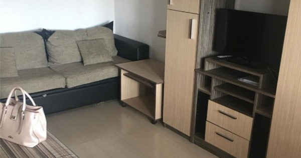 Oferim spre inchiriere garsoniera, Regie