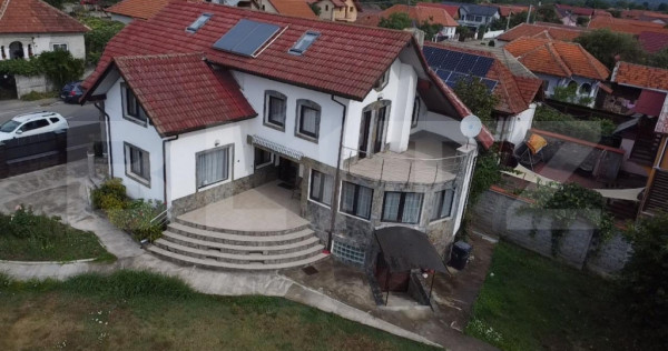 Casa P+E+M, 250 mp si 3400 mp teren, zona Arcani