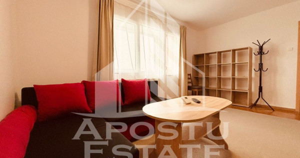 Apartament cu 3 camere, centrala proprie, zona Circumvala...