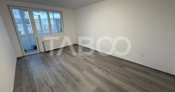 Apartament renovat 2 camere decomandate si balcon zona Rahov