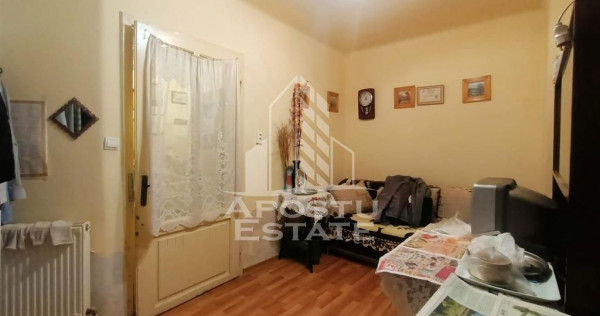 Apartament cu 2 camere, decomandate, centrala proprie in ...